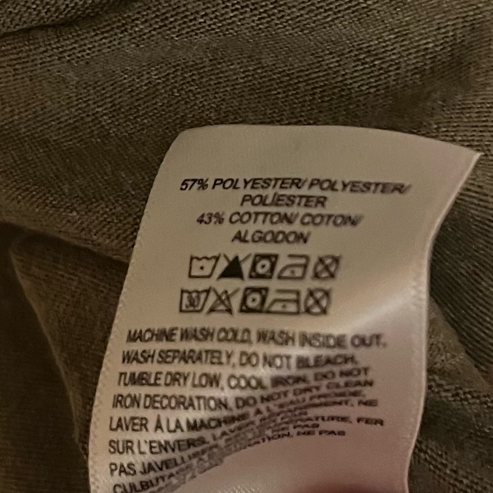 SOFT! Lucky Brand V-Neck T-Shirt MD Lucky Brand Tee TShirt OLIVE GREEN VNeck Top - Picture 6 of 10